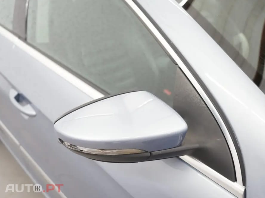 Volkswagen Passat CC 2.0 TDi