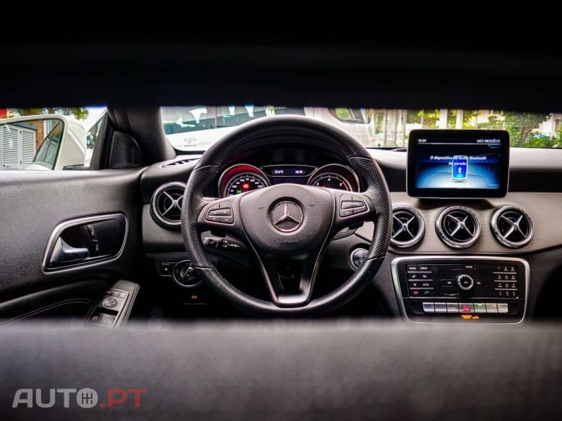 Mercedes-Benz CLA 200 d Shooting Brake Urban Aut.