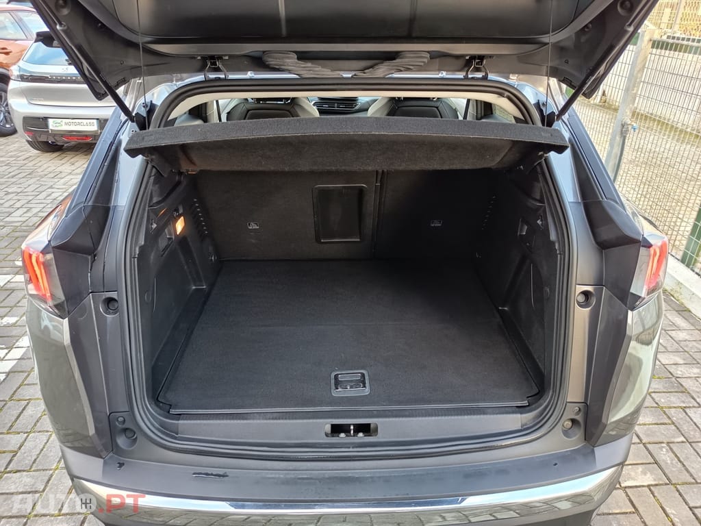 Peugeot 3008 1.6 Hybrid Allure Pack e-EAT8