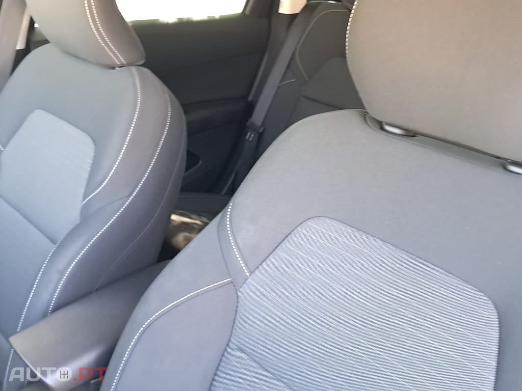 Renault Arkana 1.6 E-Tech Business