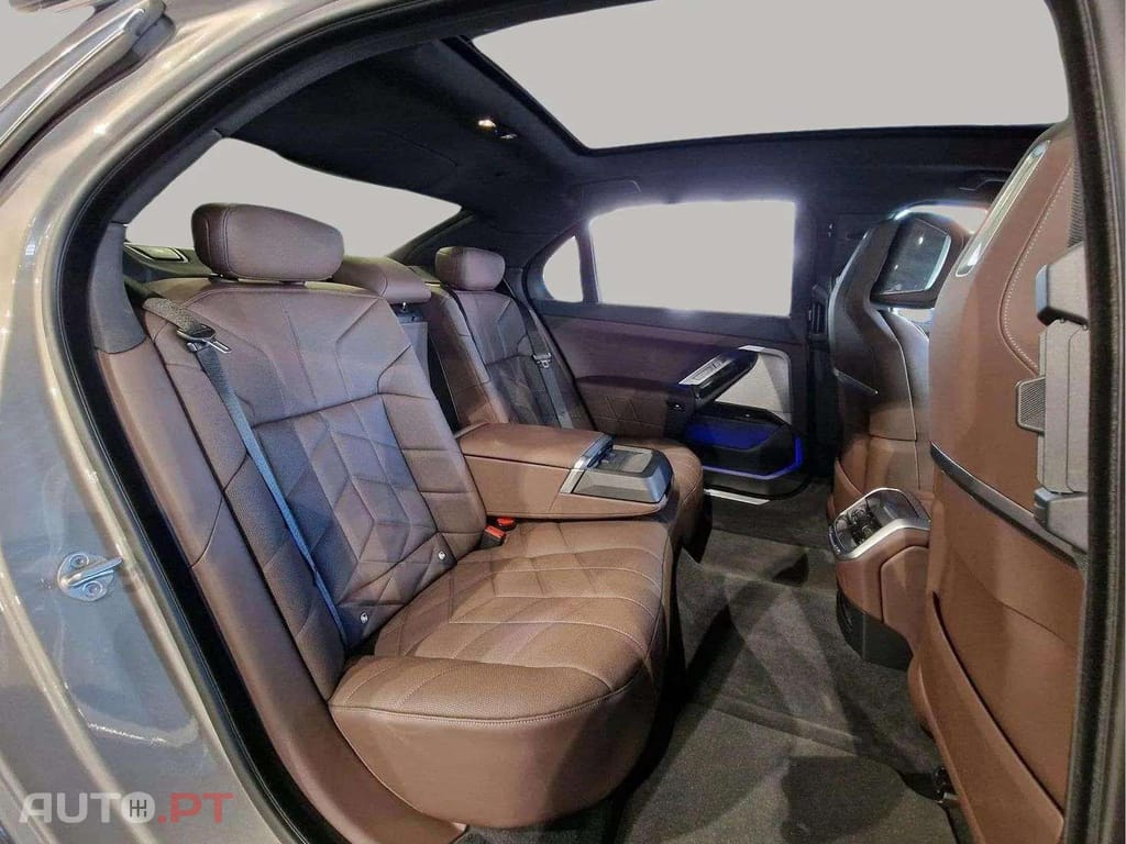 BMW i7 xD Design Excellence I.V.A DEDUTÍVEL 