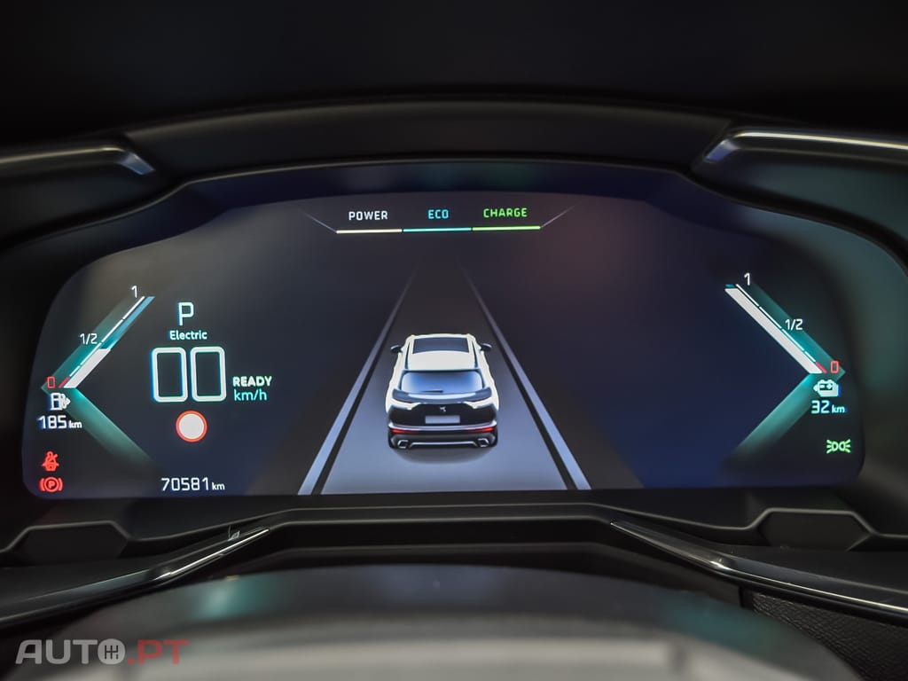 DS DS7 Crossback E-Tense Performance Line+ EAT8