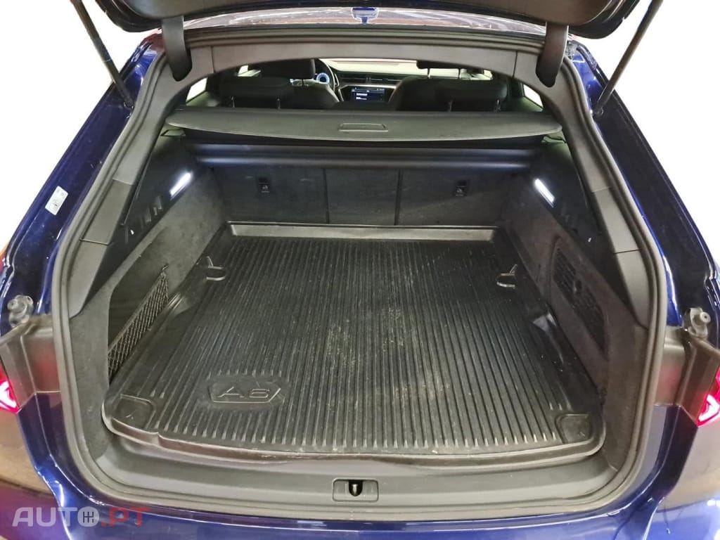 Audi A6 Avant 55 TFSIe quattro Competition S tronic