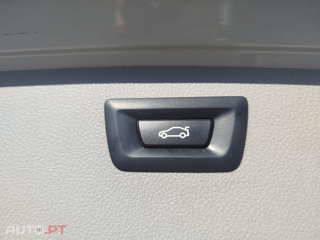 BMW 318 d Touring Line Luxury