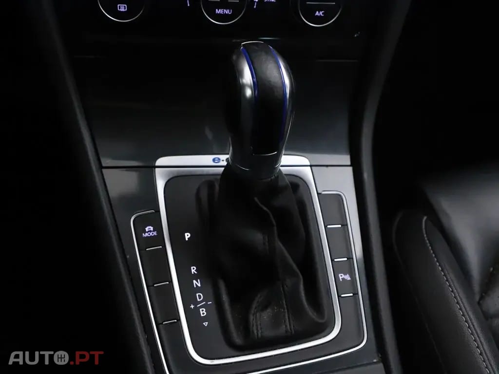 Volkswagen e-Golf AC/DC