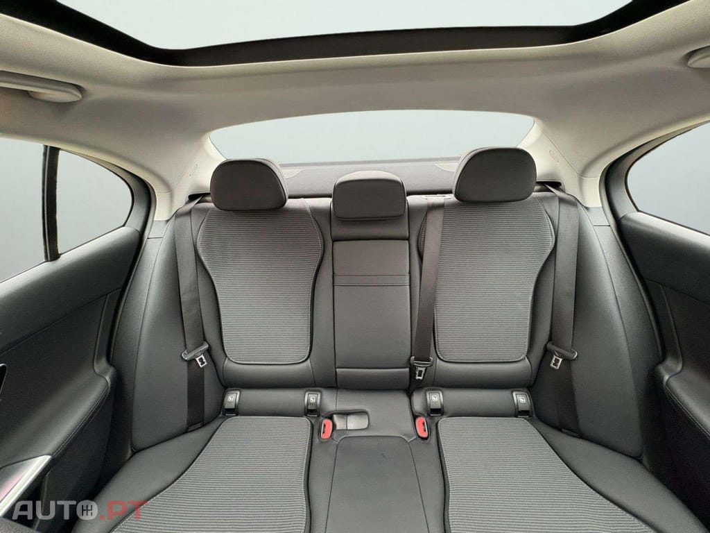 Mercedes-Benz 300 Avantgarde