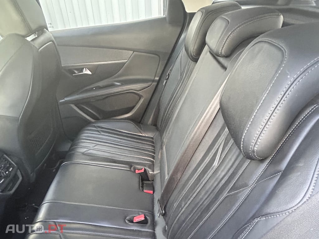 Peugeot 3008 PureTech 130 Stop&Start GPF EAT8 ALLURE