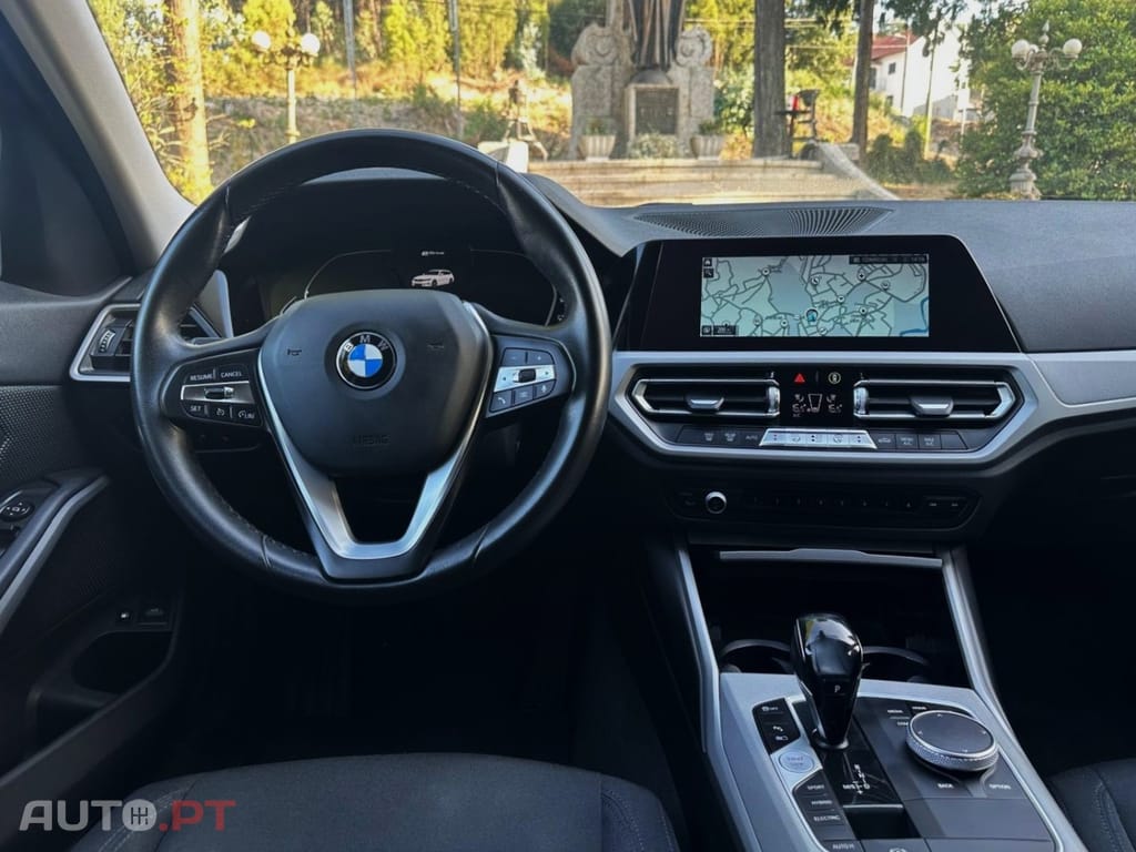 BMW 330 e Touring Corporate Edition Auto