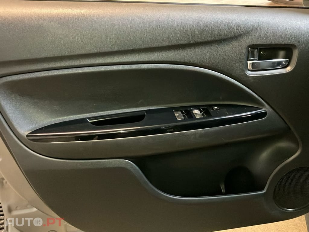 Mitsubishi Space Star 1.2 Intense
