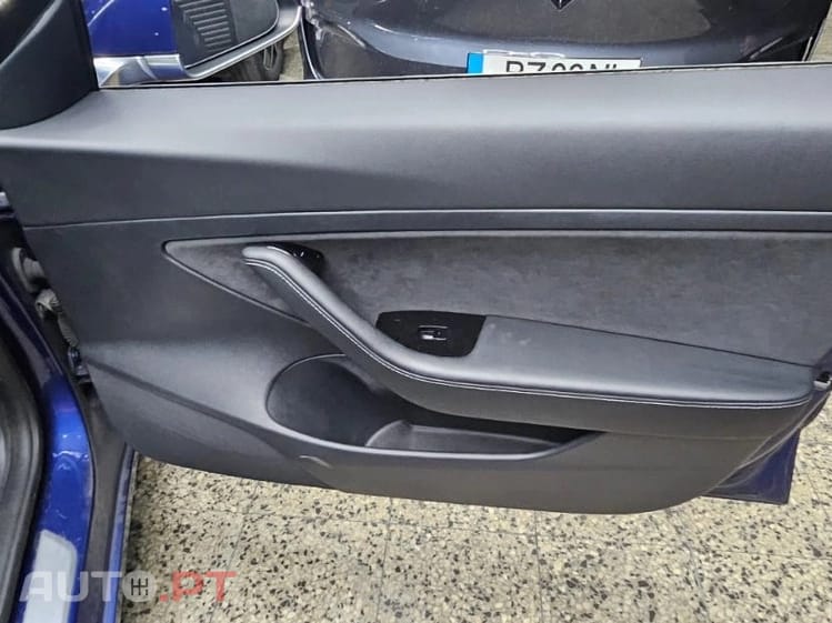 Tesla Model 3 Long Range RWD