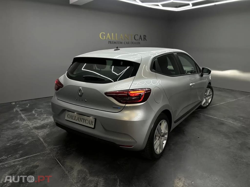 Renault Clio other_Outro