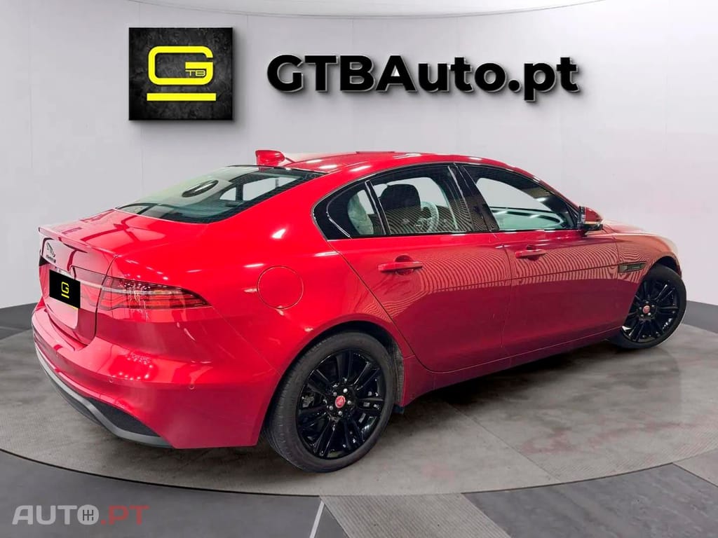 Jaguar XE 200d R Dynamic RED 