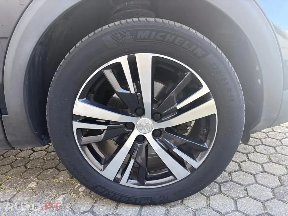 Peugeot 3008 1.2 PureTech Allure EAT8