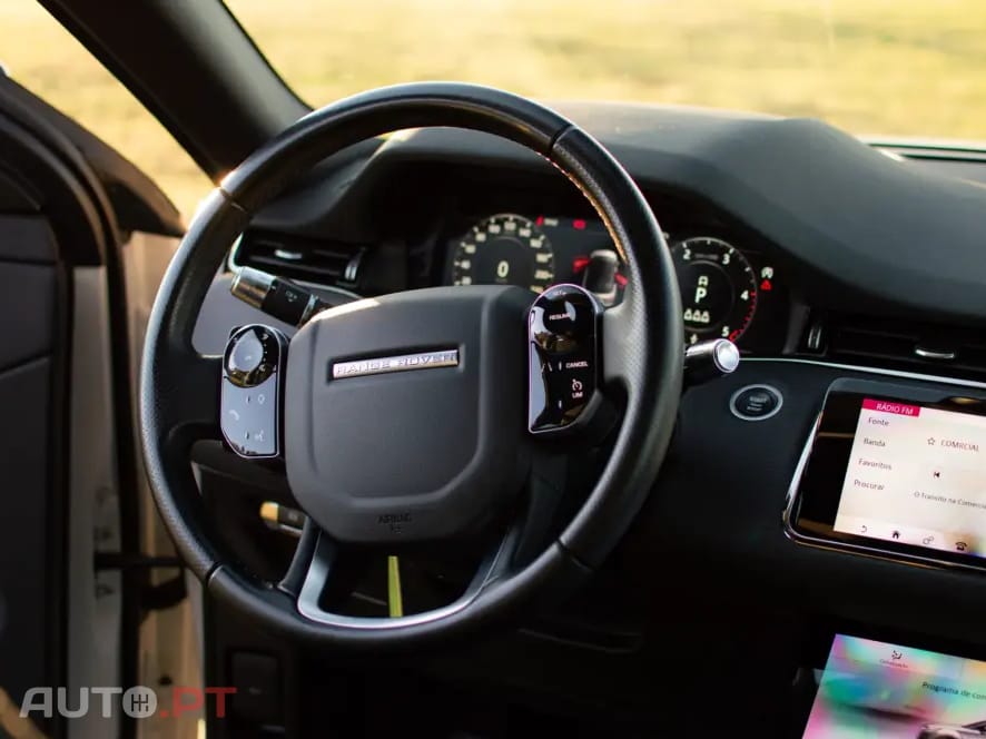 Land Rover Evoque 2.0 D150 AWD R-Dynamic Auto