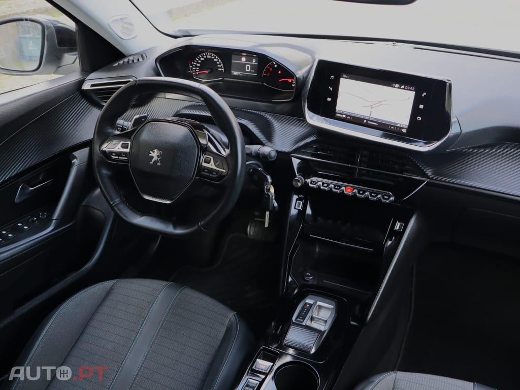 Peugeot 2008 1.5 BlueHDi Allure Pack EAT8