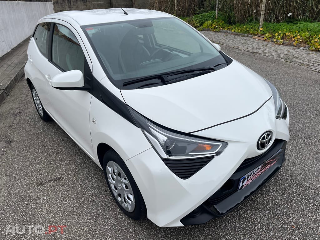Toyota Aygo 1.0 X-Play+X-Touch