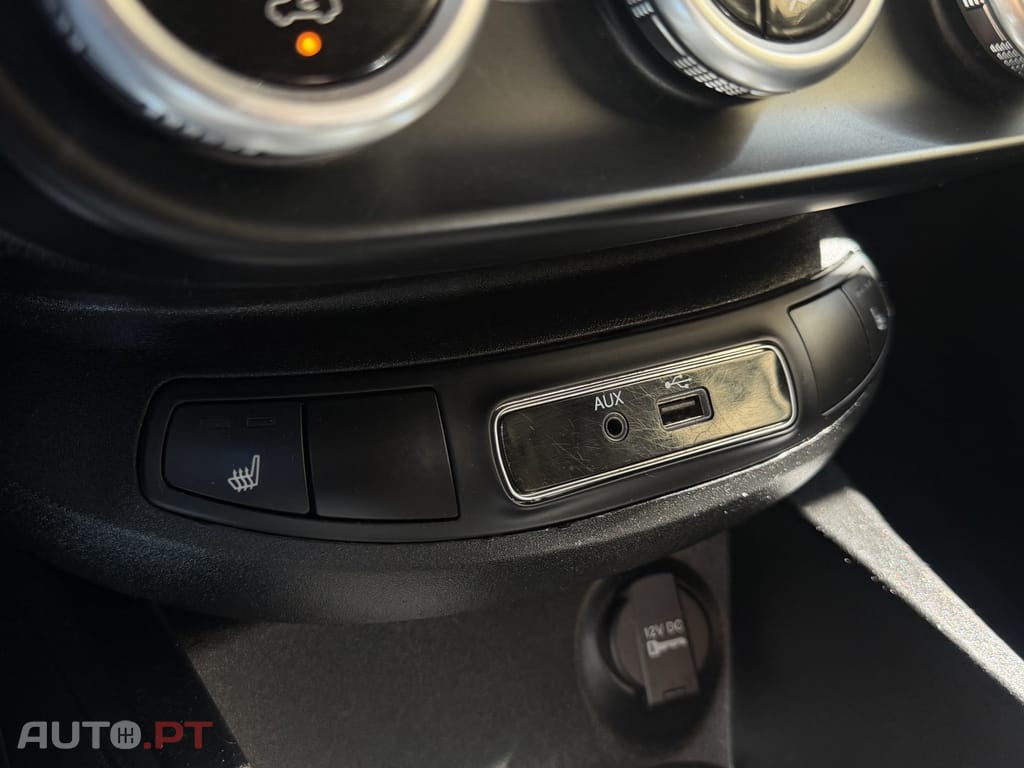 Fiat 500X 1.4 Multiair DCT 4x2 S&S Cross Plus — fotografia 28