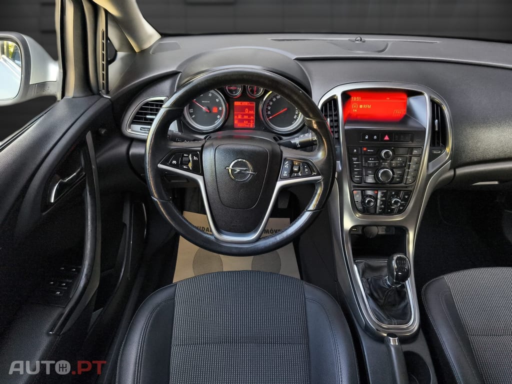 Opel Astra 1.7 CDTi Selection Business
