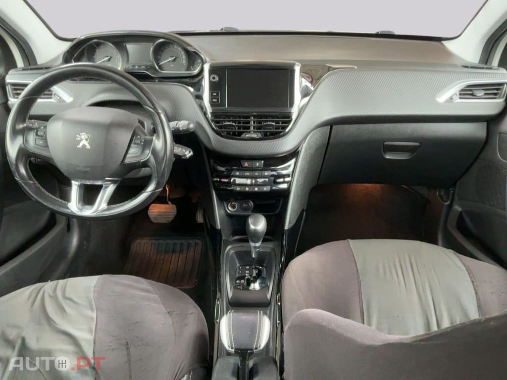Peugeot 2008 1.2 PureTech Allure EAT6