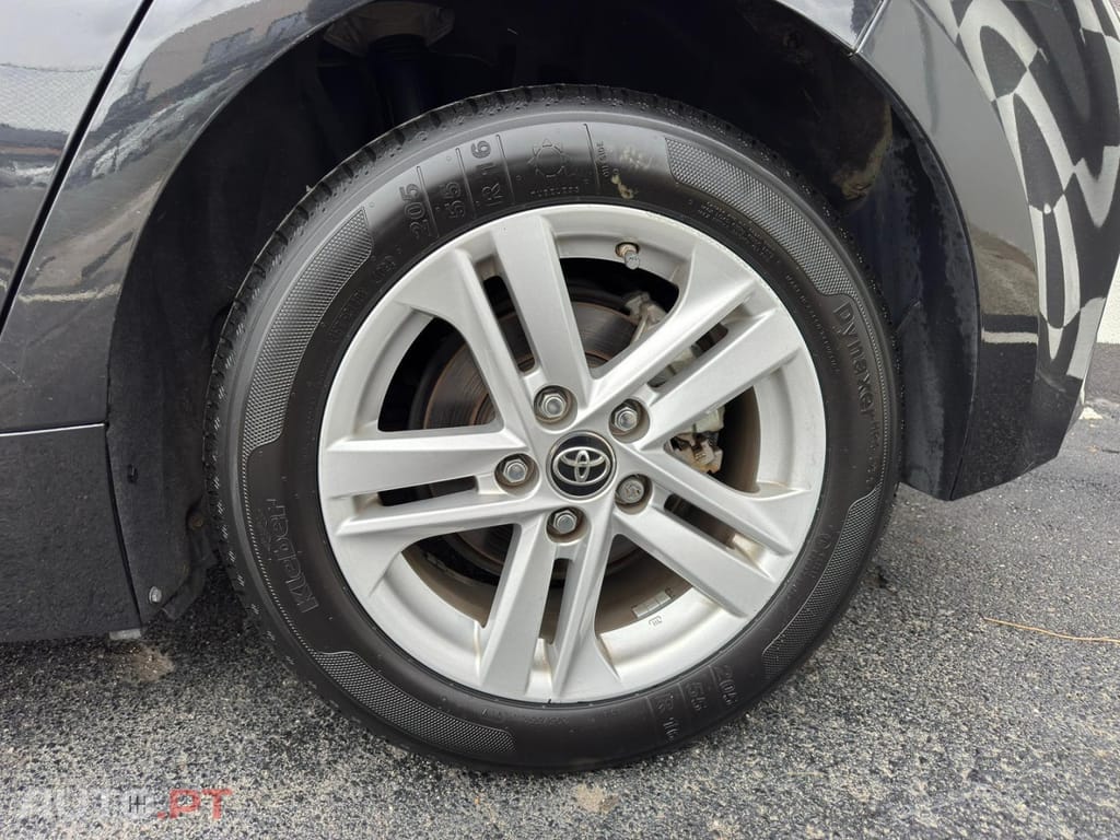 Toyota Corolla 1.8 Hybrid Active