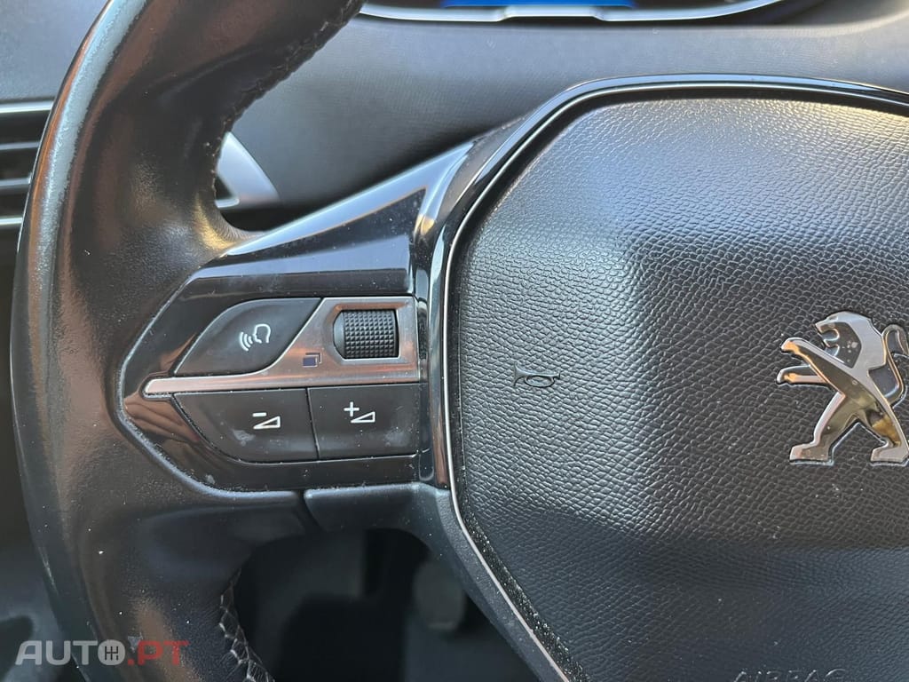 Peugeot 3008 1.5 BlueHDI Active Business