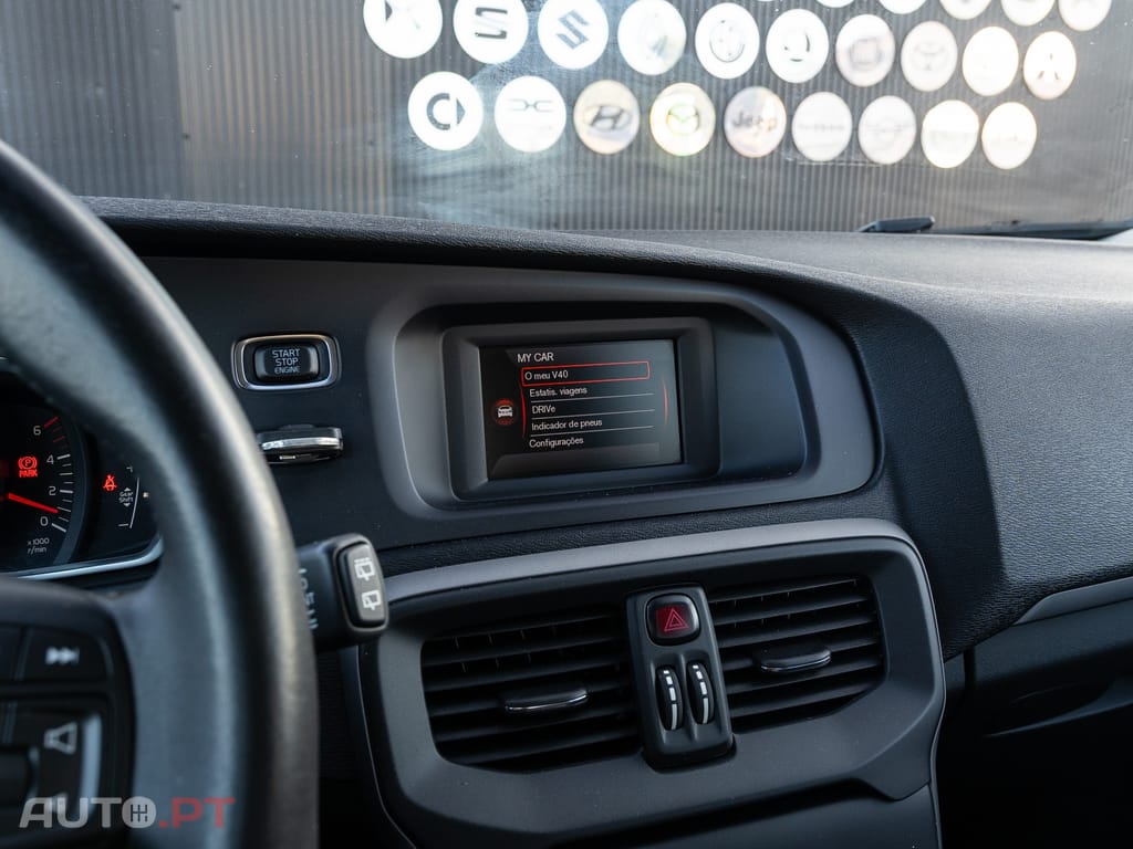 Volvo V40 2.0 D3 Momentum
