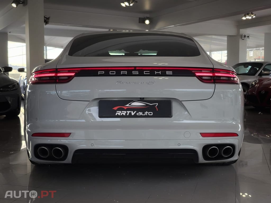 Porsche Panamera 4S Diesel