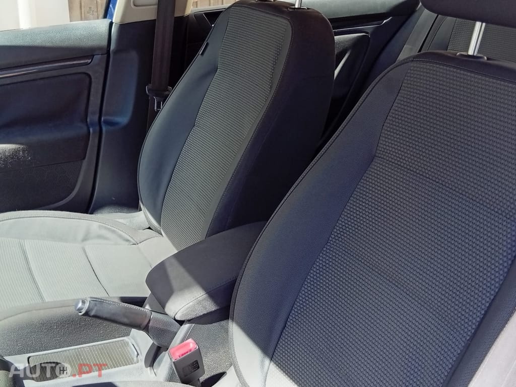 Volkswagen Golf Variant VI Variant Diesel 1.6 TDi Confortline