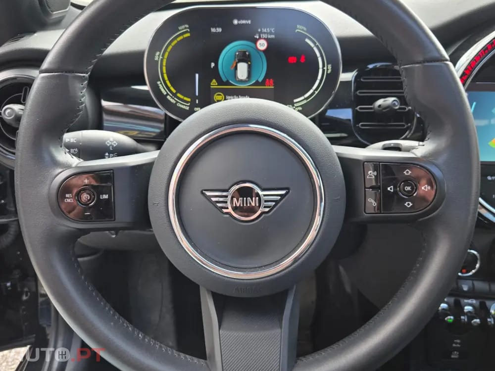 MINI Cooper Cooper SE Premium P. Resolute Edition