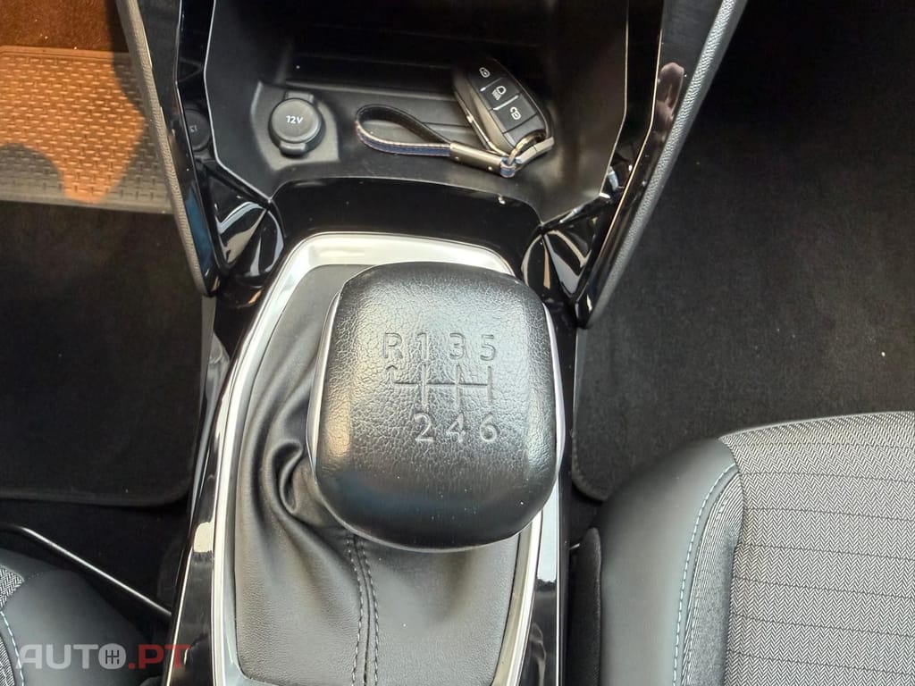 Peugeot 2008 1.2 PureTech Allure