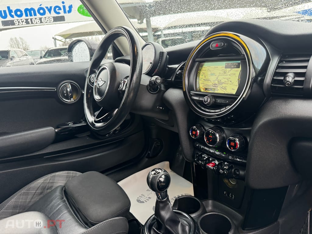 MINI Cooper Cooper D