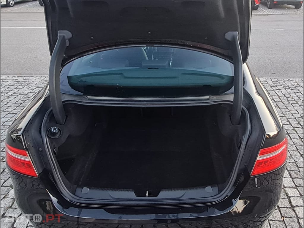 Jaguar XE R. SPORT