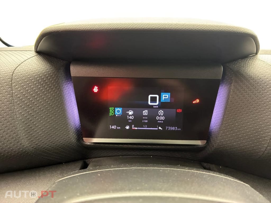 Citroen C4 1.2 PureTech Shine EAT8