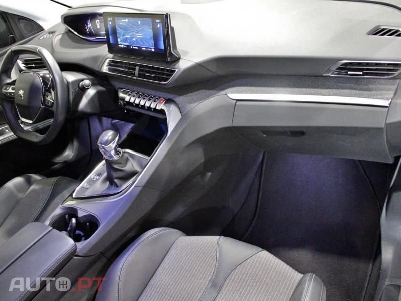 Peugeot 5008 1.5 BlueHDi Allure Pack