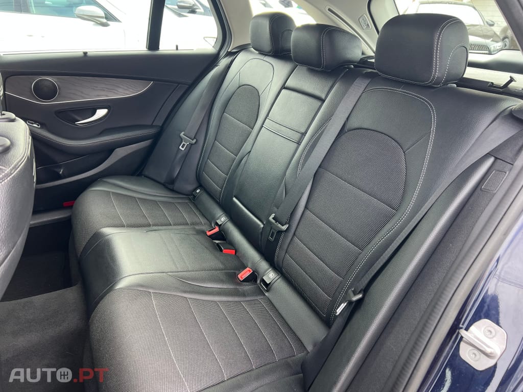 Mercedes-Benz C 300 de T 9G-TRONIC AMG Line