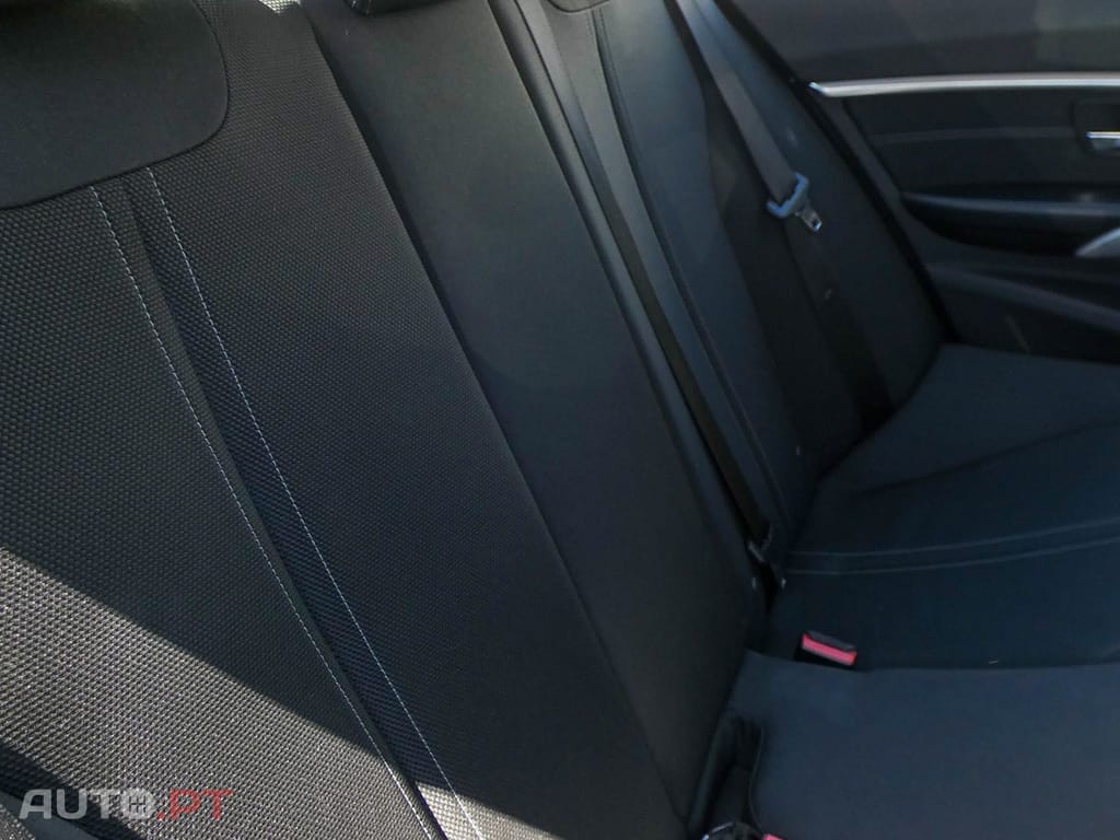 BMW 318 318d Sport Line