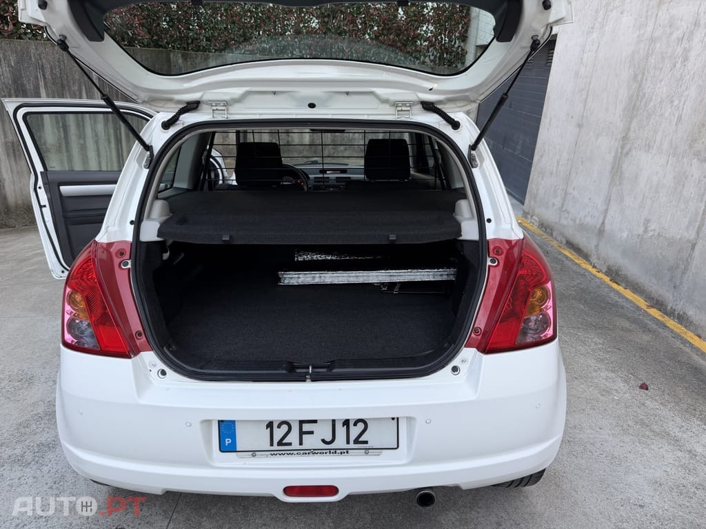 Suzuki Swift 1.3 DDiS GLX