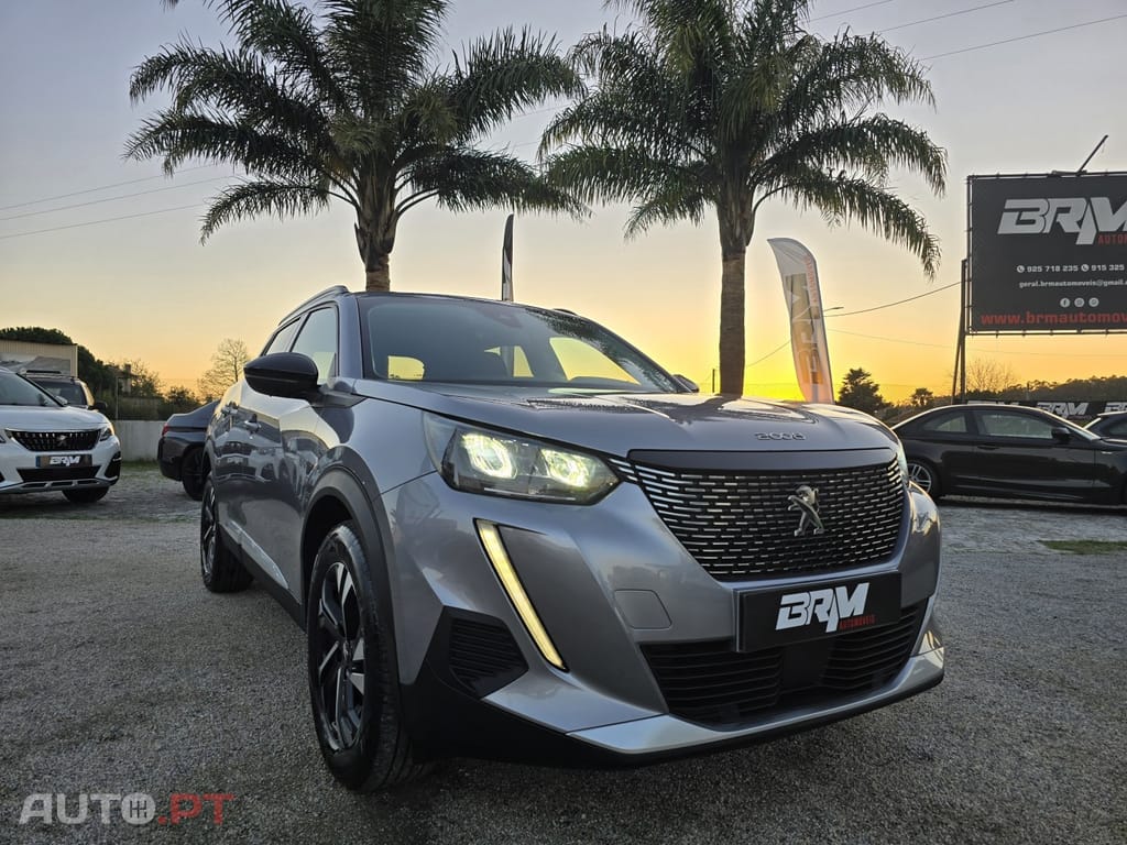 Peugeot 2008 1.2 PureTech Allure EAT8