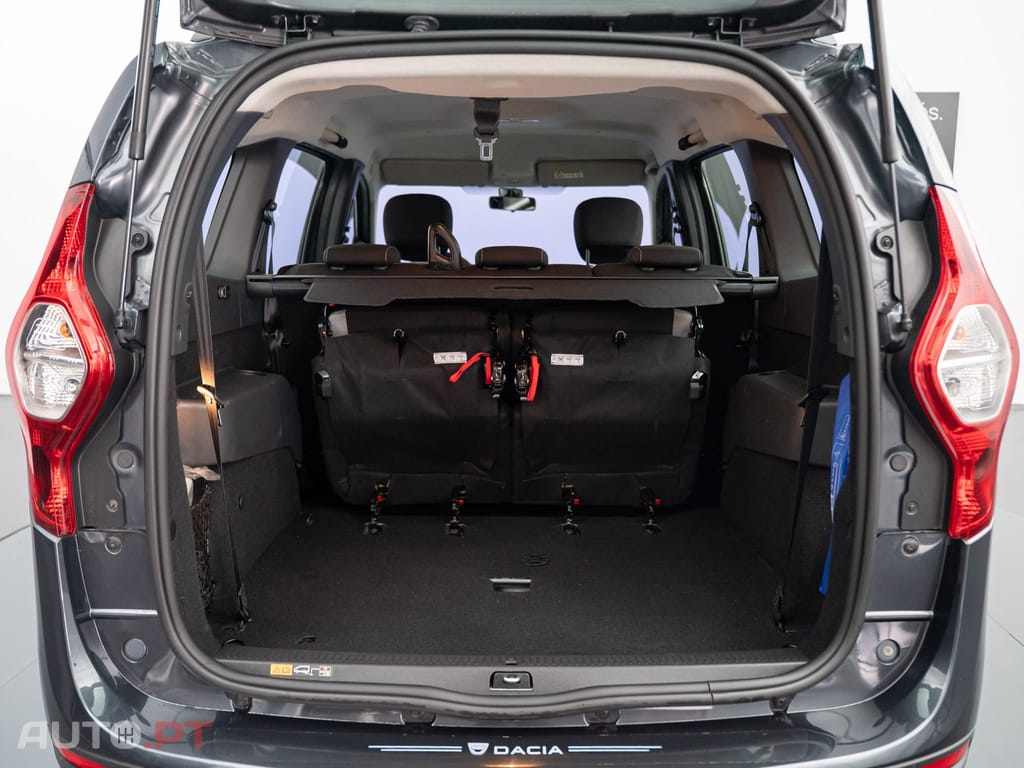 Dacia Lodgy 1.5 Blue dCi Stepway 7L