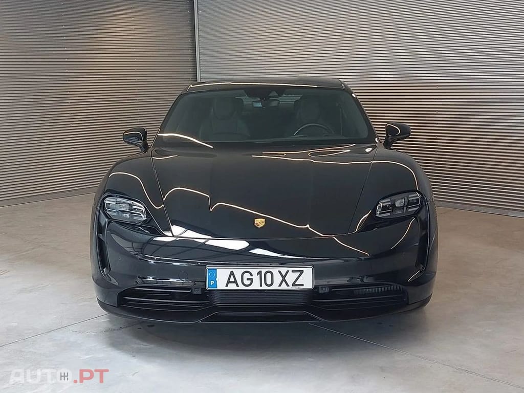 Porsche Taycan Standard