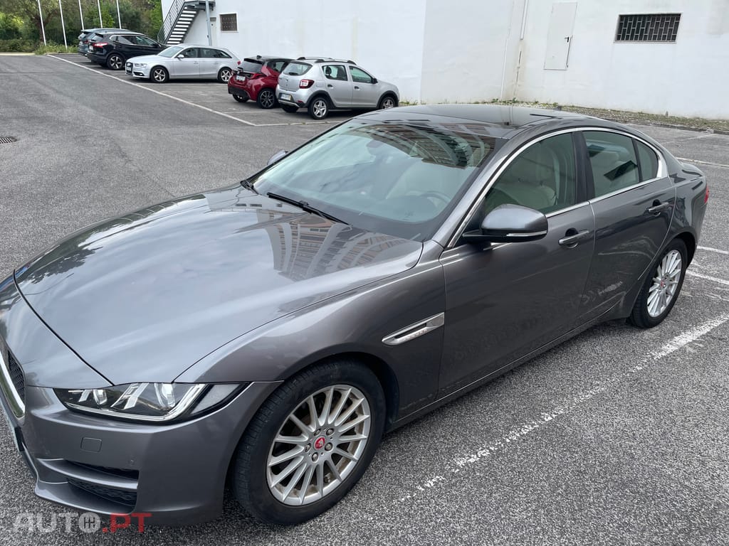 Jaguar XE Portfólio