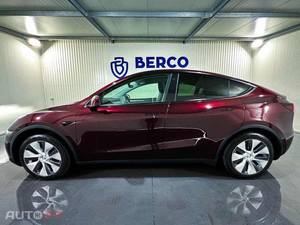 Tesla Model Y Long Range RWD