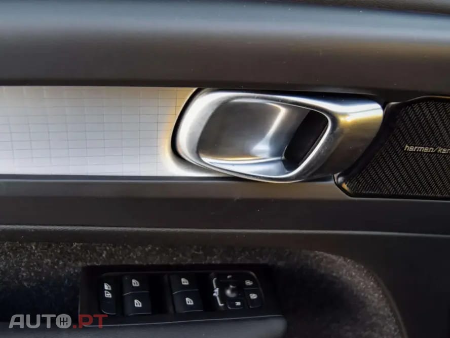 Volvo XC40 1.5 T5 PHEV Inscription Expression