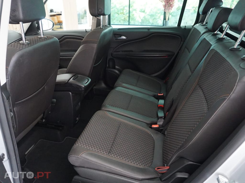 Opel Zafira 1.6 CDTi Executive