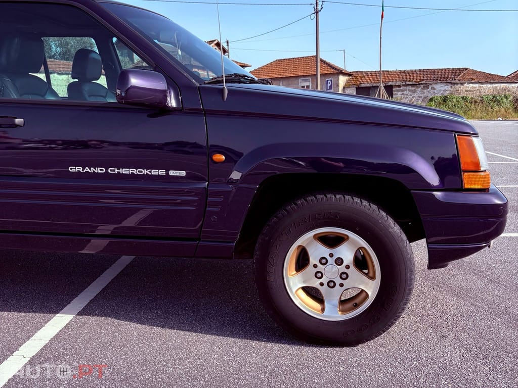 Jeep Grand Cherokee 2.5 TD Official