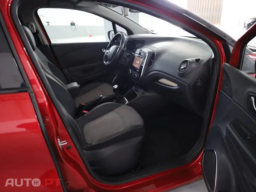 Renault Captur 1.3 TCe Exclusive