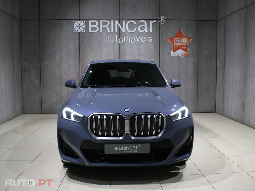 BMW iX1 xDrive30 Pack Desportivo M