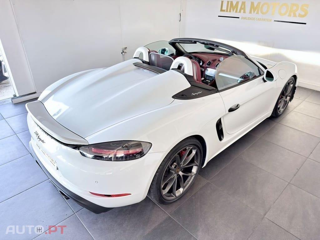 Porsche 718 Standard