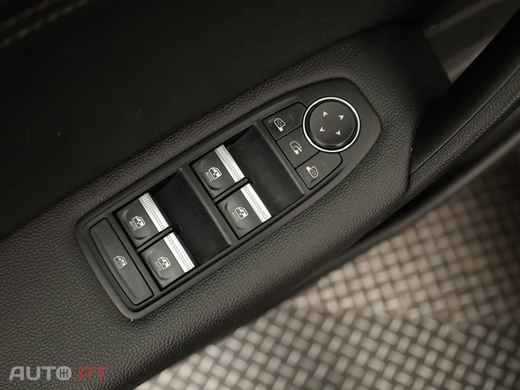Renault Captur Captur 1.0 TCe Techno Bi-Fuel