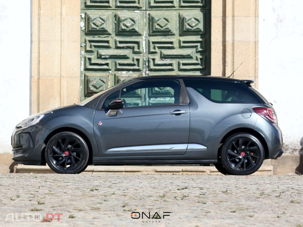 DS DS3 PureTech 110 Start & Stop EAT6 PERFORMANCE LINE